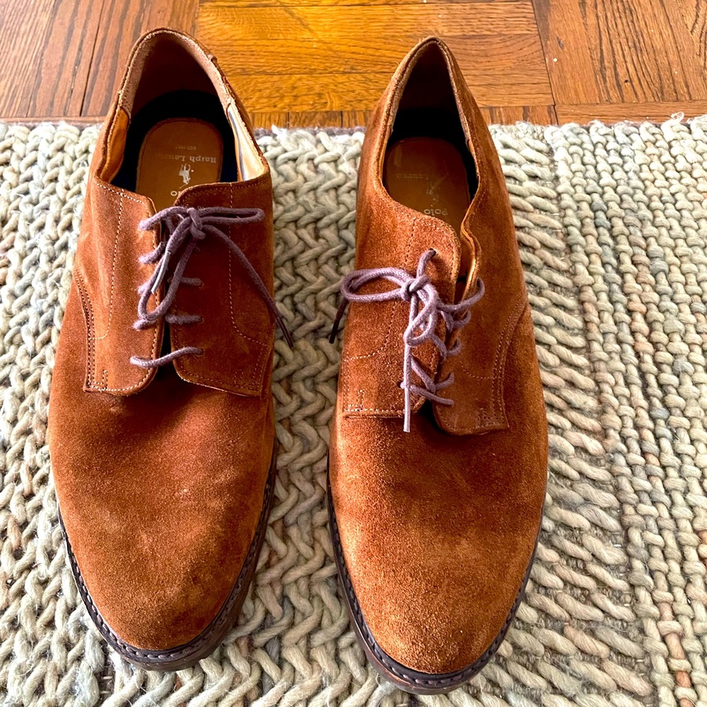 Men’s suede shoes size 13 excellent condition, worn maybe once.